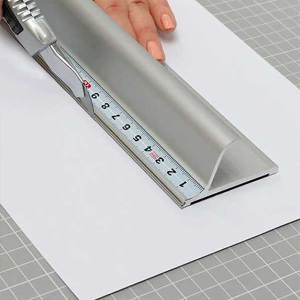 Regla de Seguridad de Aluminio con Borde de Acero | Corte